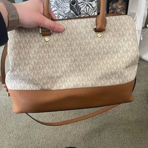 Michael Kors Purse & matching wallet